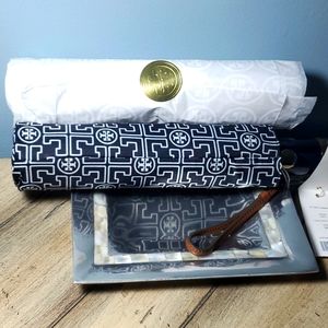 Tory Burch umbrella NWT